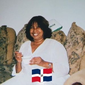 Meet your Posher, Ely